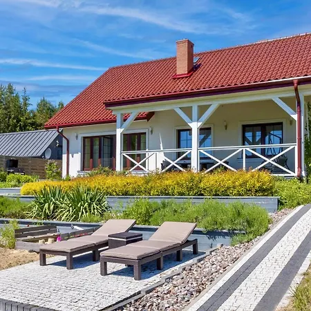 Lakeside Villa *